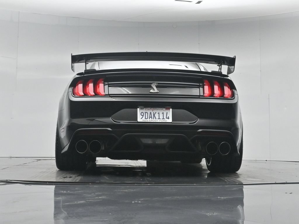 Certified 2022 Ford Mustang Shelby GT500 w/ Carbon Fiber Track Pack RWD image 52