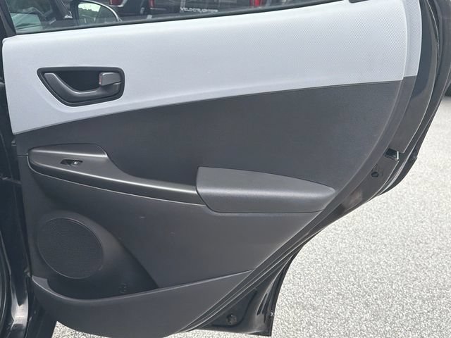 Used 2021 Hyundai Kona SEL FWD image 18