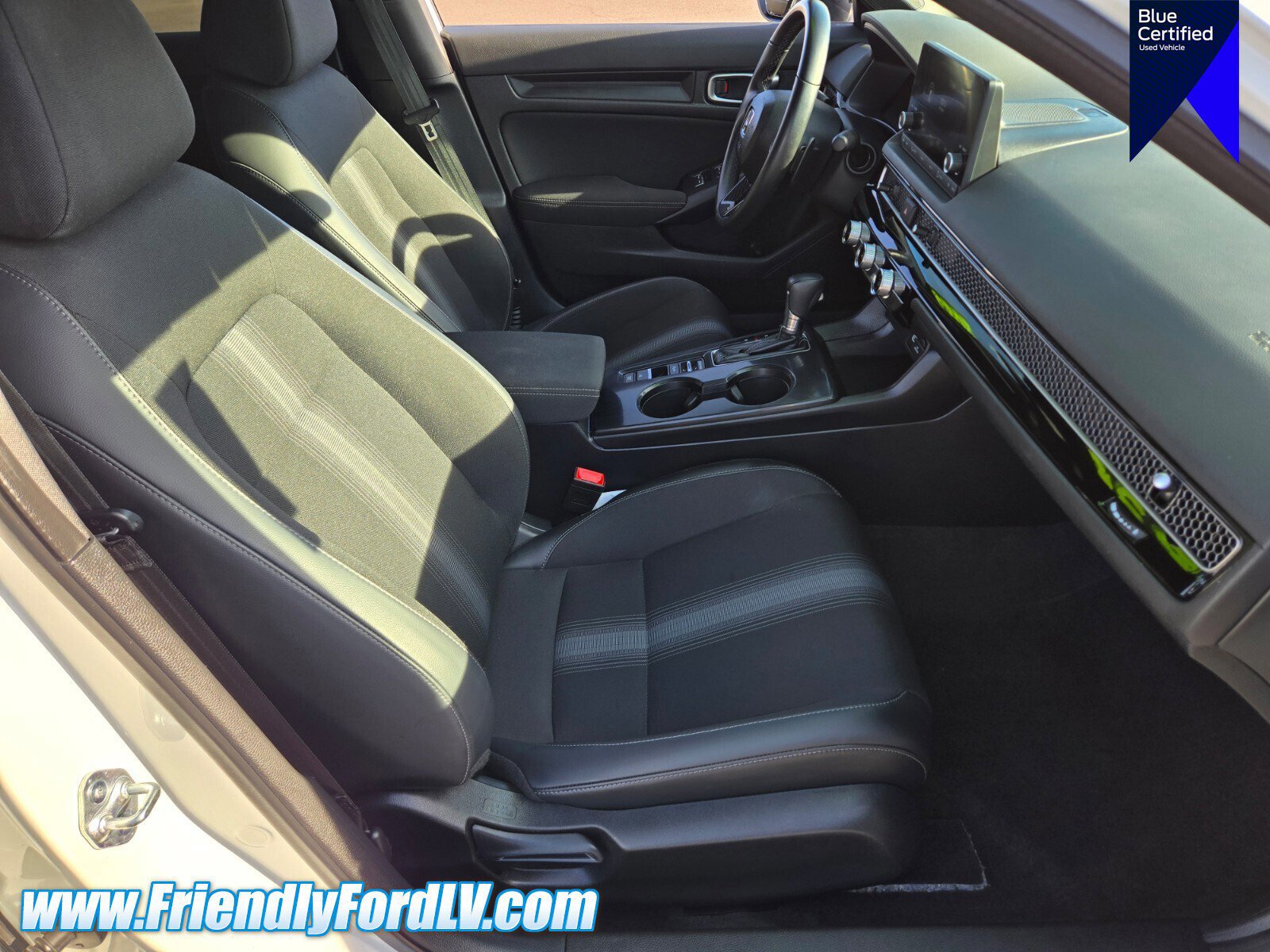 Used 2023 Honda Civic Sport image 16