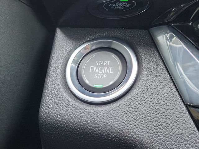 Used 2025 Buick Envista Sport Touring w/ Convenience I Package FWD image 33