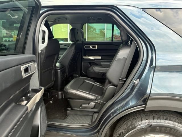 Certified 2023 Ford Explorer XLT w/ Equipment Group 202A AWD/4WD image 14