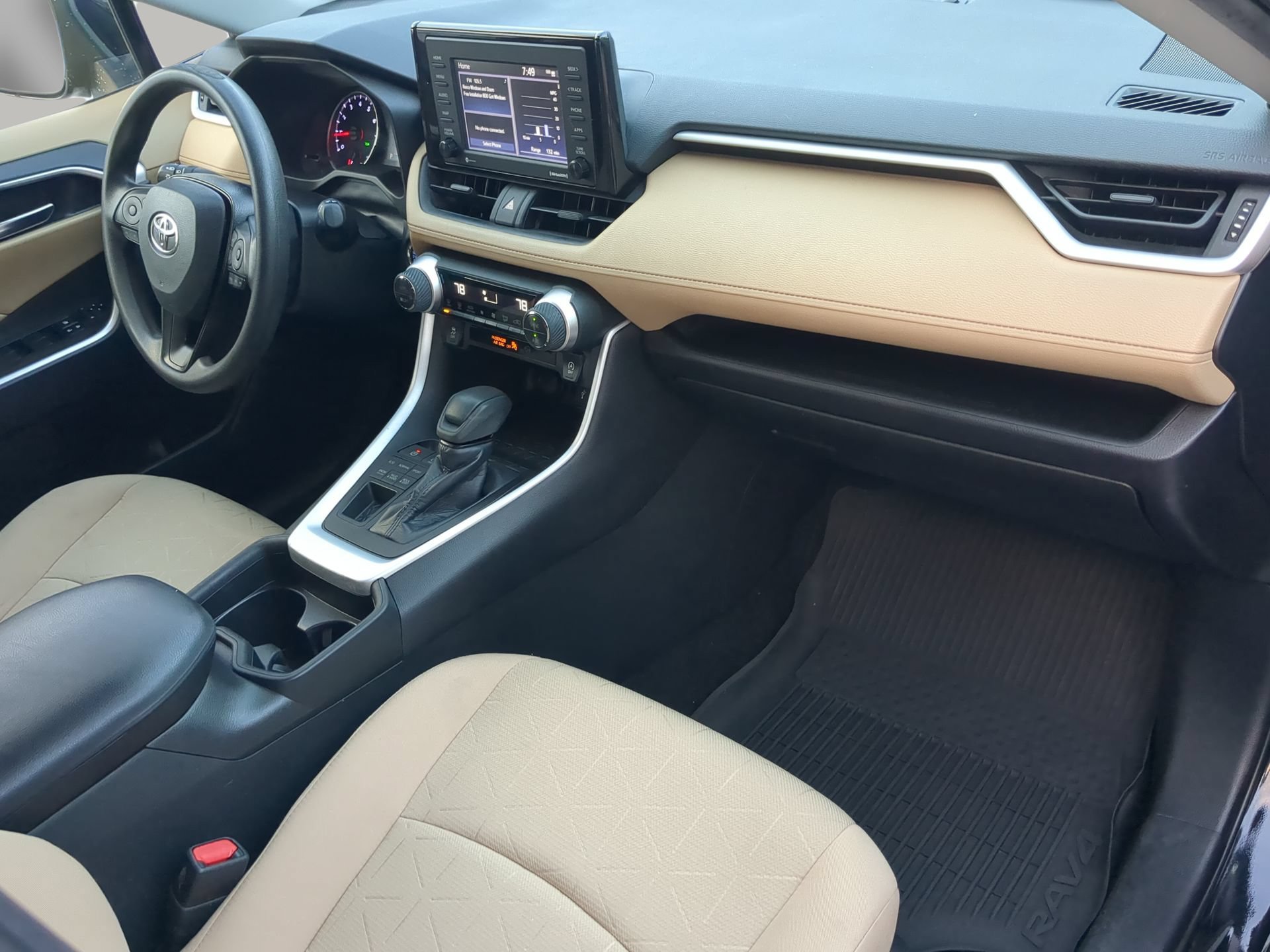 Used 2021 Toyota RAV4 XLE AWD/4WD image 48