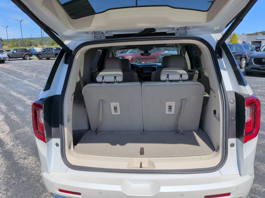 Used 2023 GMC Acadia Denali w/ Denali Ultimate Package AWD/4WD image 32