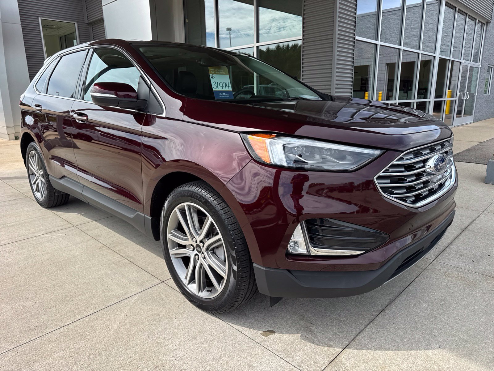 Certified 2024 Ford Edge Titanium w/ Equipment Group 301A AWD/4WD image 10
