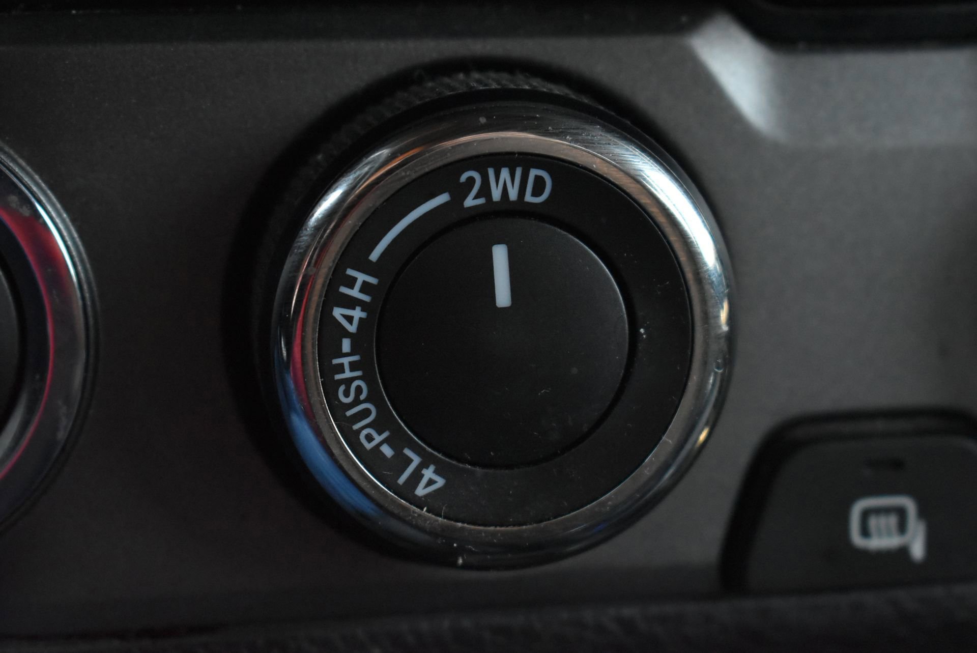 Used 2017 Toyota Tacoma TRD Sport w/ Premium & Technology Package image 29