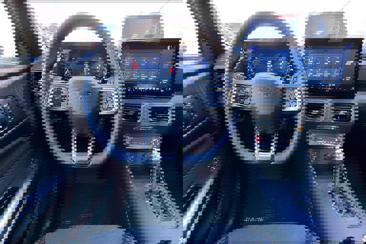 Certified 2025 Ford Mustang Coupe image 9