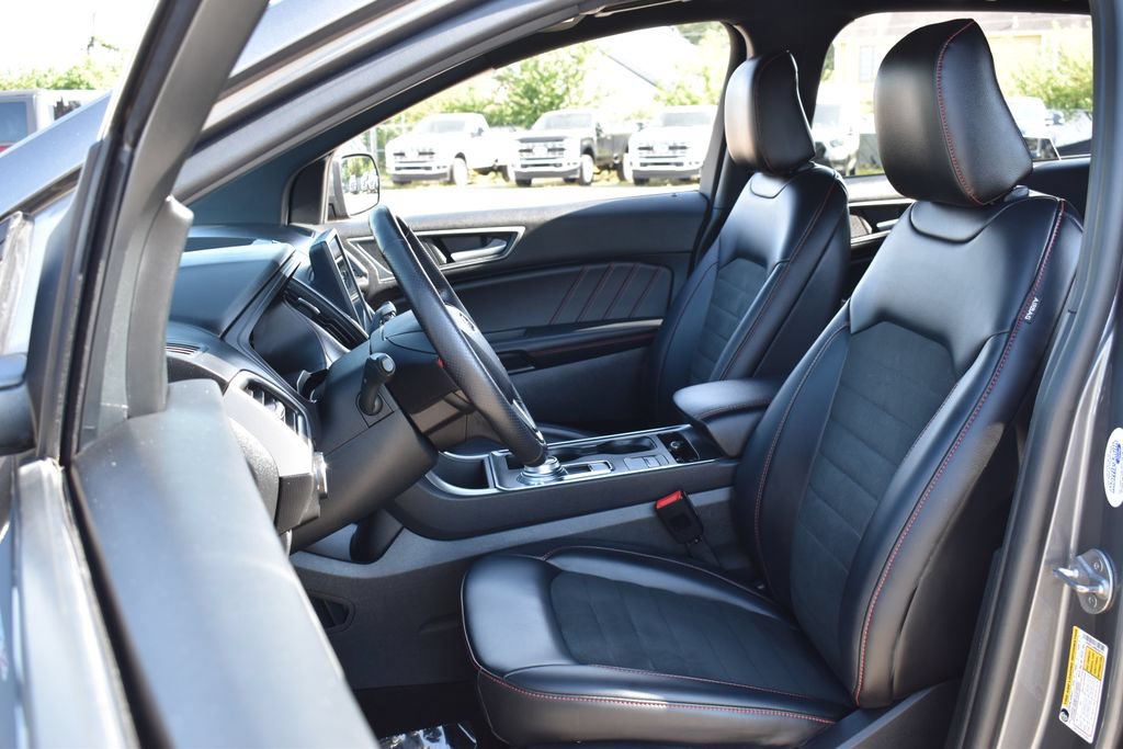 Certified 2024 Ford Edge ST-Line AWD/4WD image 25