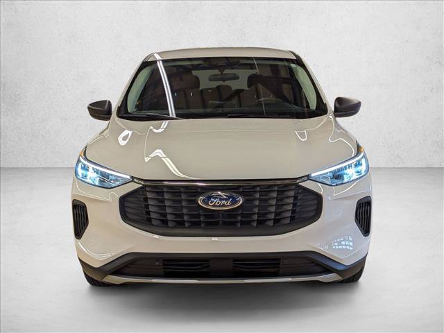 Certified 2023 Ford Escape Active AWD/4WD image 2
