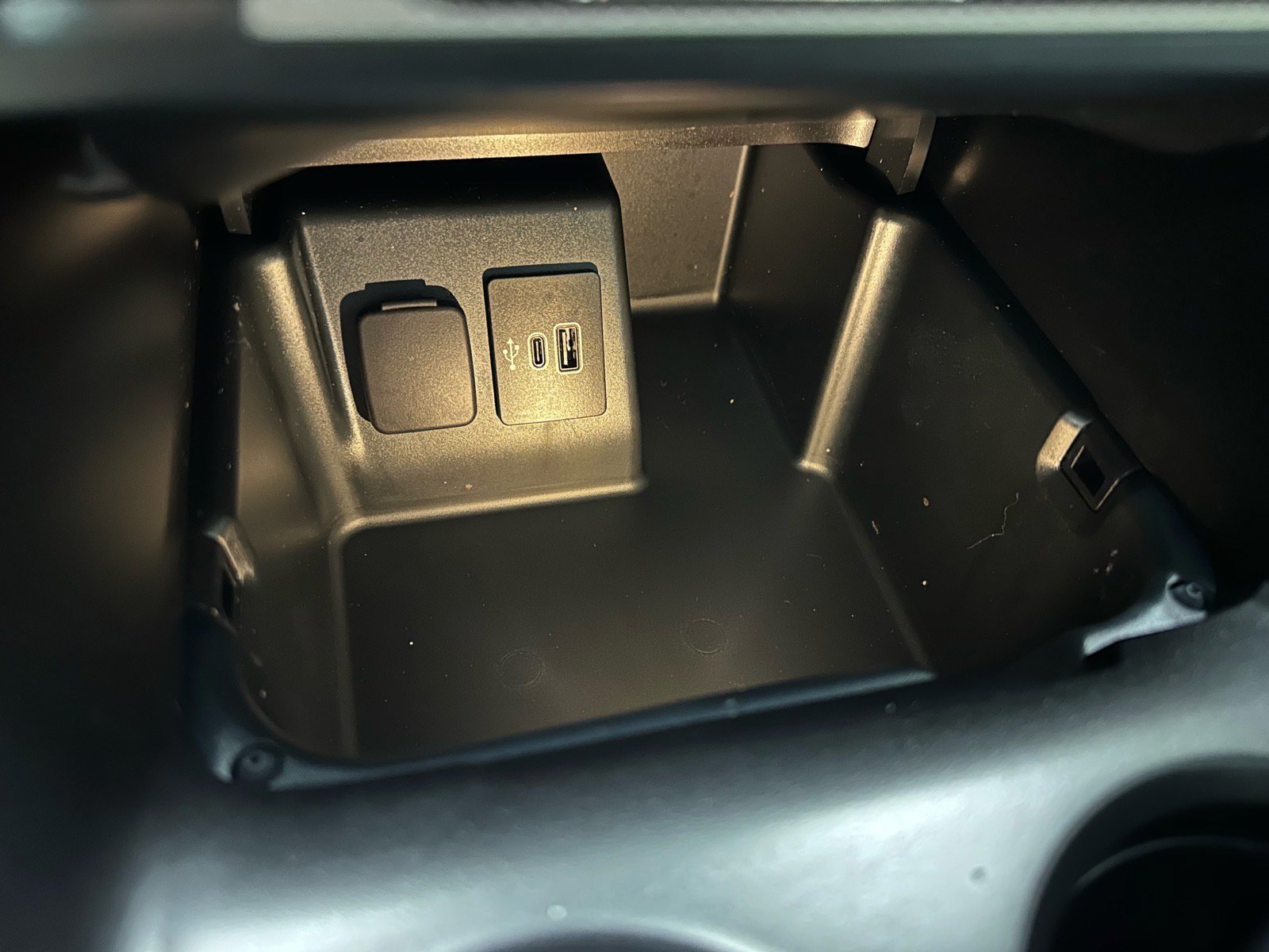 Certified 2025 Ford Explorer Active w/ Active Comfort Package image 39