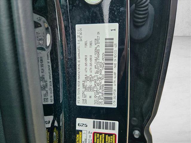 Used 2024 Toyota Tacoma SR5 AWD/4WD image 18