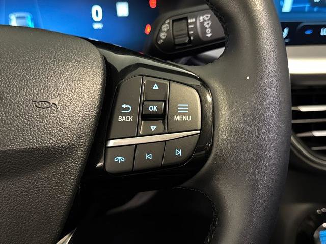 Certified 2025 Ford Escape SE w/ PHEV Premium Package image 21