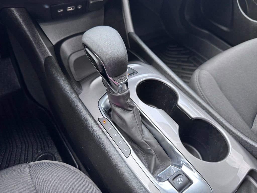 Used 2025 Chevrolet Malibu LS FWD image 30