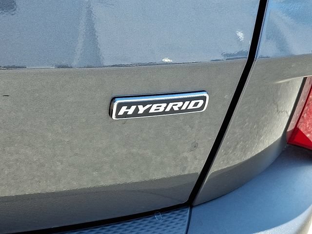 Certified 2025 Ford Escape Platinum FWD image 33