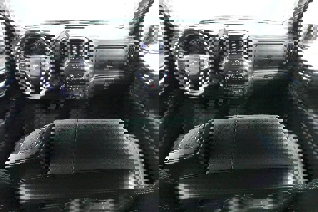 Used 2023 Chevrolet Silverado 1500 Custom w/ Rally Edition AWD/4WD image 11