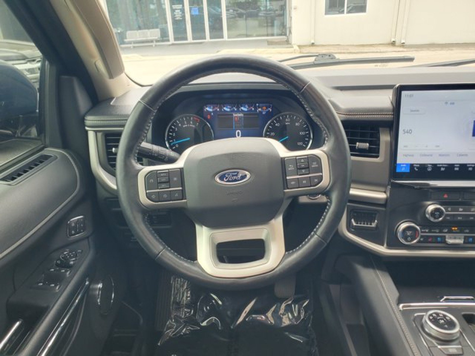 Certified 2023 Ford Expedition XLT RWD image 18