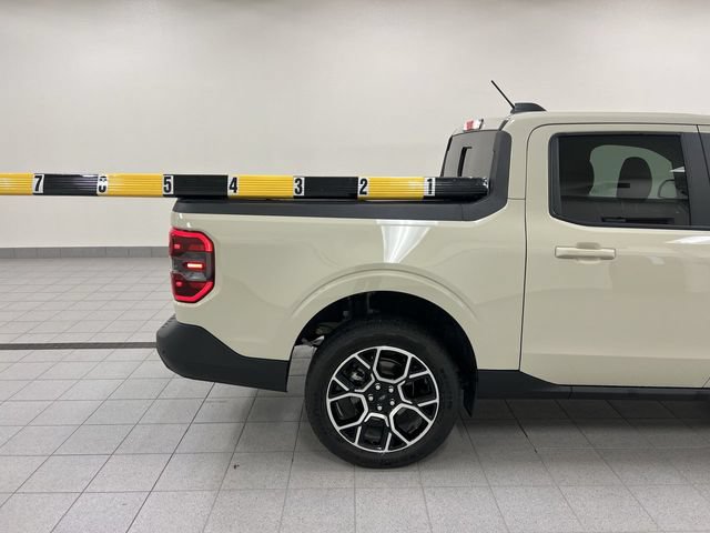 Certified 2025 Ford Maverick Lariat w/ 4K Tow Package AWD/4WD image 6
