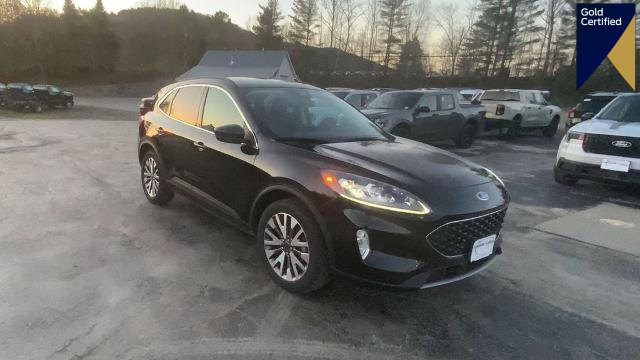 Certified 2022 Ford Escape Titanium w/ Class II Trailer Tow Package image 1