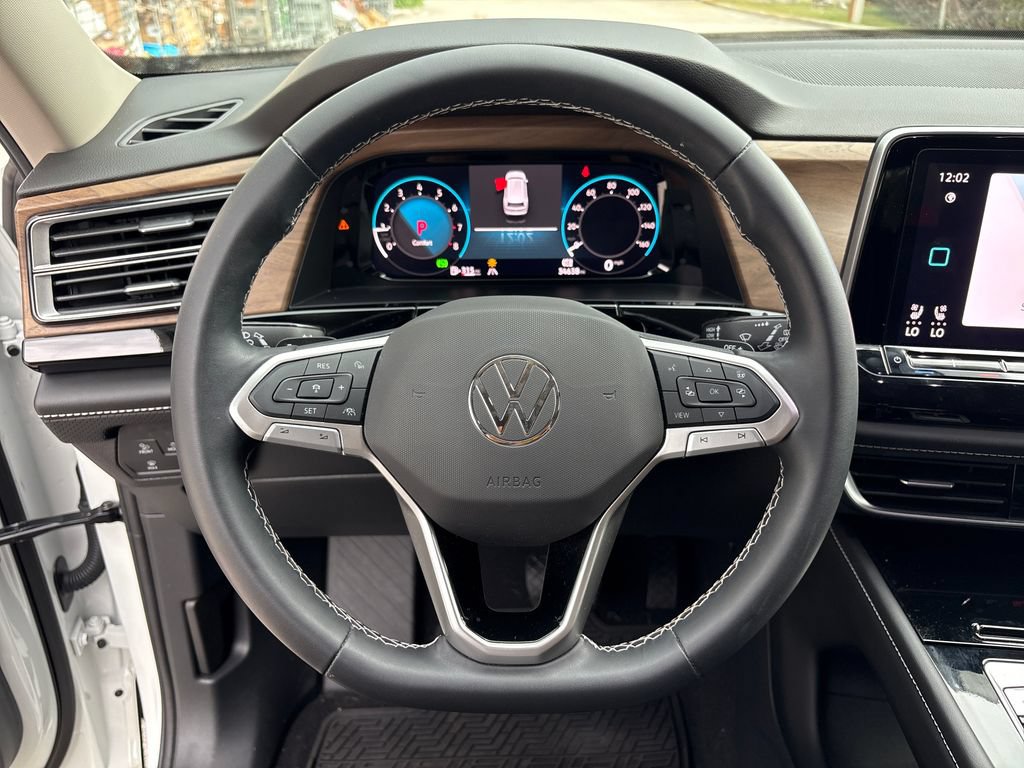 Used 2024 Volkswagen Atlas SE FWD image 15