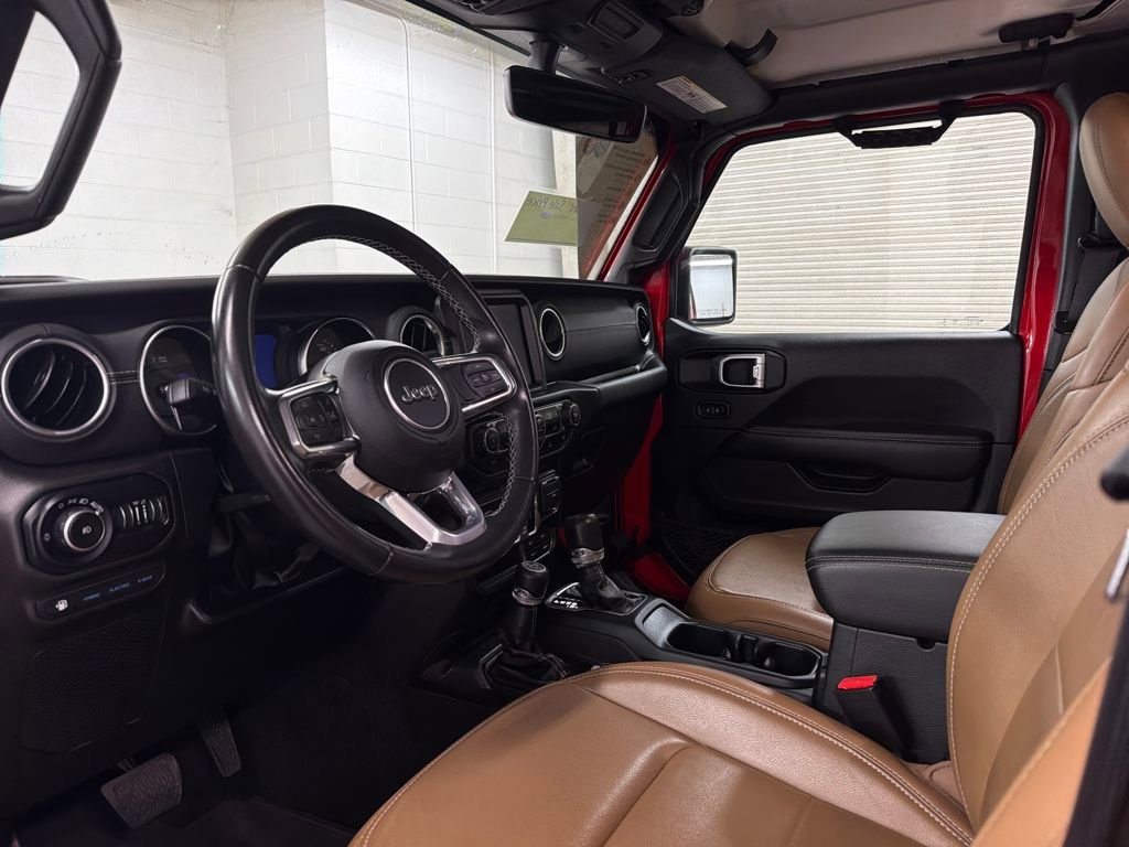 Used 2022 Jeep Wrangler Unlimited Sahara image 11