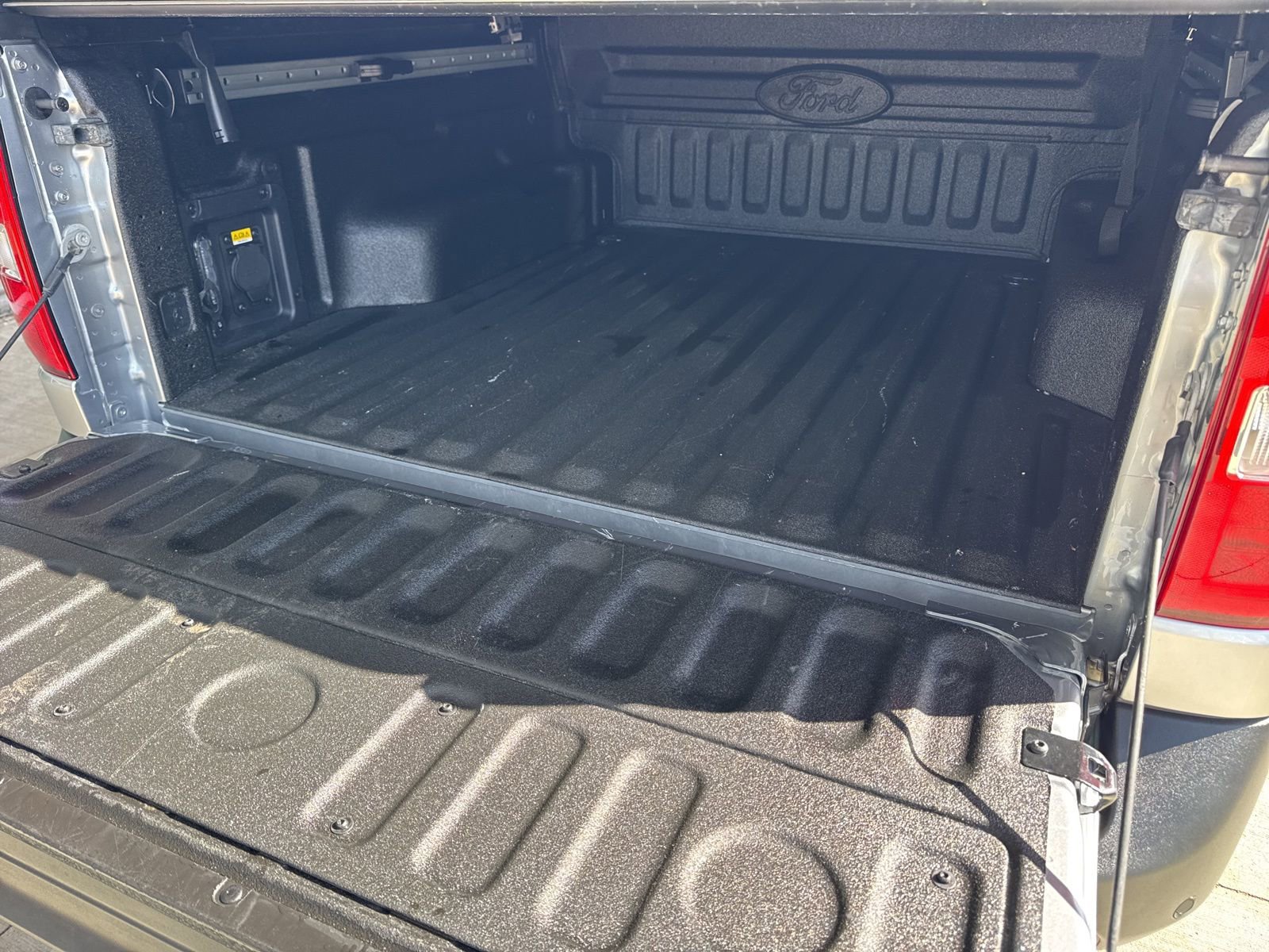 Certified 2024 Ford Maverick Lariat FWD image 24
