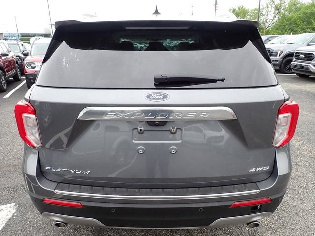 Certified 2022 Ford Explorer Platinum w/ Technology Package AWD/4WD image 6