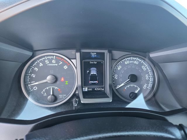 Used 2020 Toyota Tacoma TRD Off-Road w/ TRD Premium Off Road Package AWD/4WD image 18