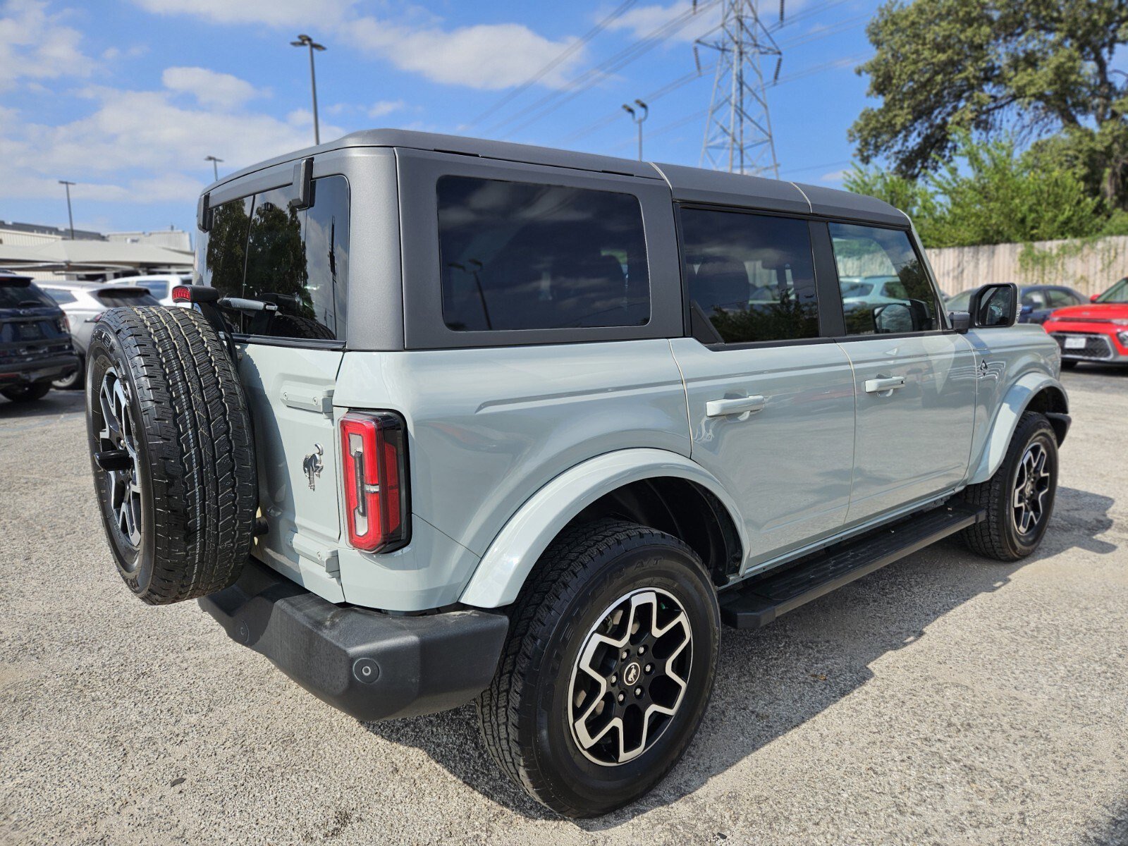 Certified 2024 Ford Bronco Outer Banks image 3