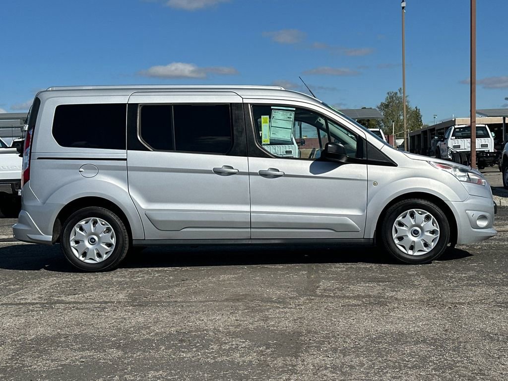 Certified 2017 Ford Transit Connect XLT image 6