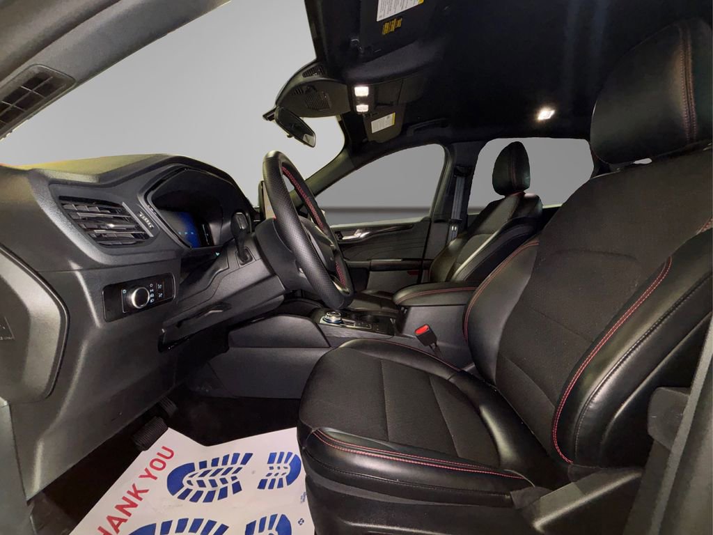 Certified 2025 Ford Escape ST-Line image 12