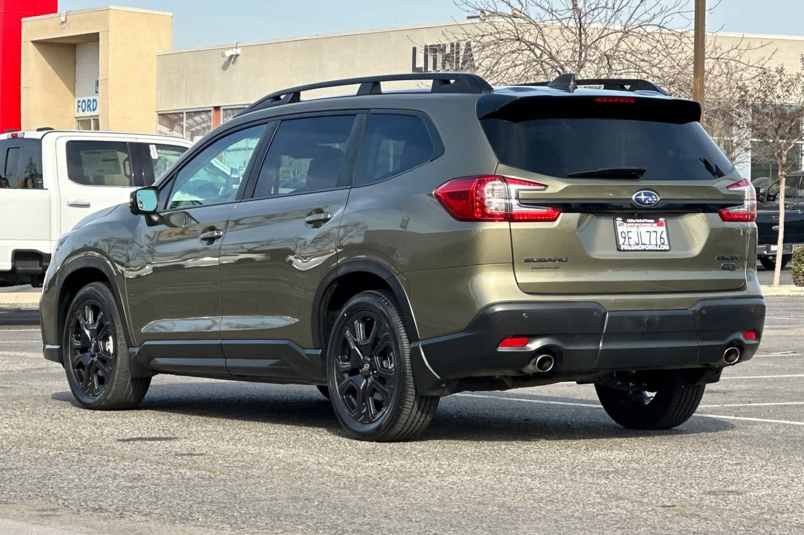 Used 2023 Subaru Ascent Onyx Edition Limited image 3