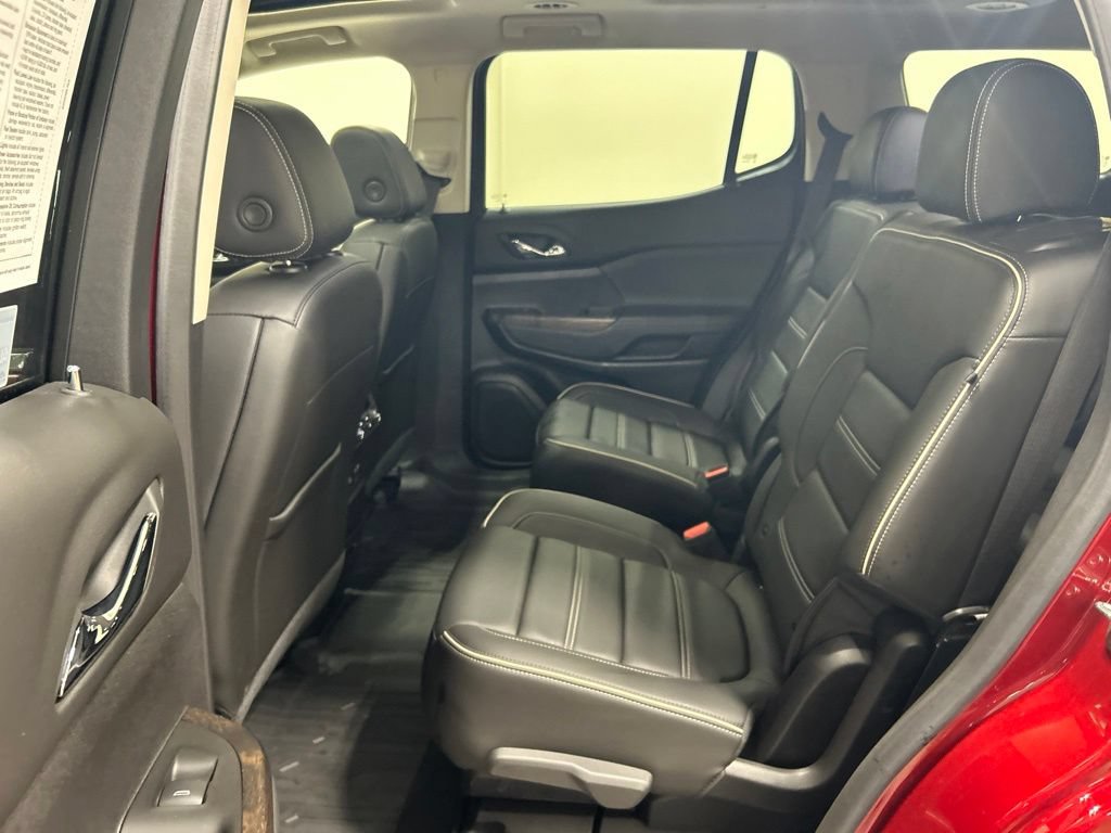 Used 2023 GMC Acadia Denali w/ Denali Ultimate Package AWD/4WD image 32
