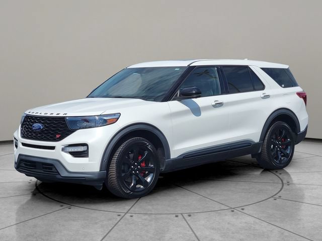 Certified 2022 Ford Explorer ST w/ Equipment Group 401A AWD/4WD image 3