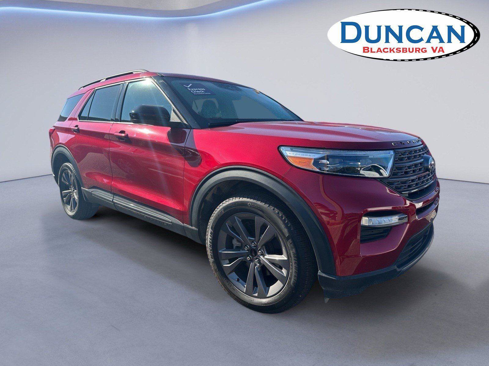 Certified 2023 Ford Explorer XLT w/ Equipment Group 202A AWD/4WD image 1