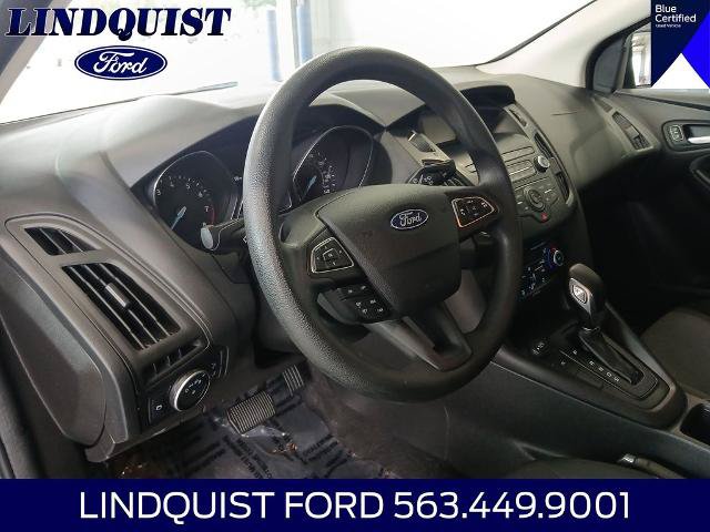 Certified 2018 Ford Focus SE FWD image 11