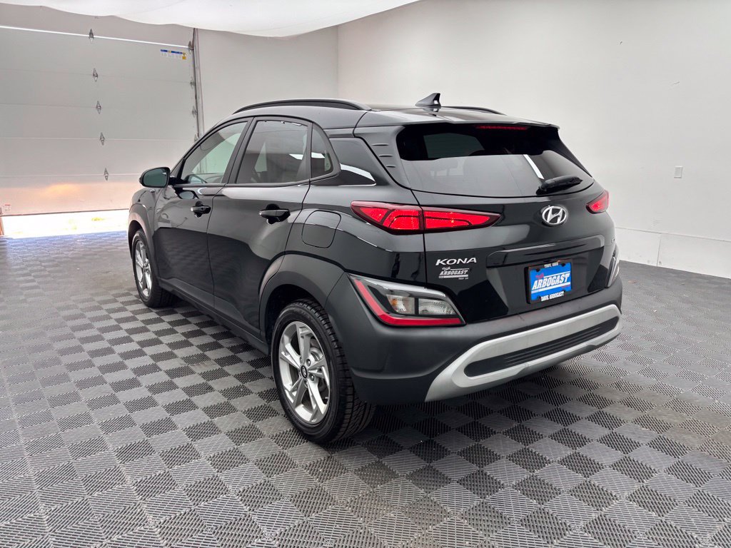 Used 2023 Hyundai Kona SEL w/ Cargo Package AWD/4WD image 11