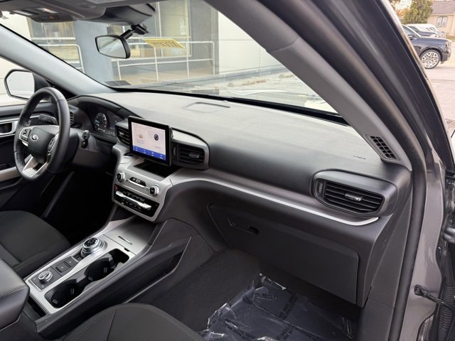 Certified 2023 Ford Explorer XLT image 30