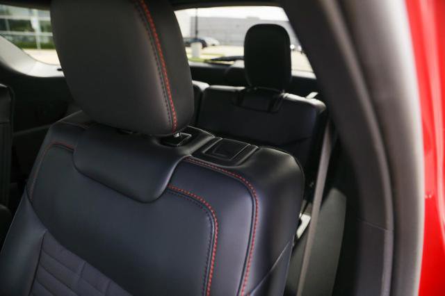 Certified 2025 Ford Explorer ST-Line w/ Premium Package AWD/4WD image 36