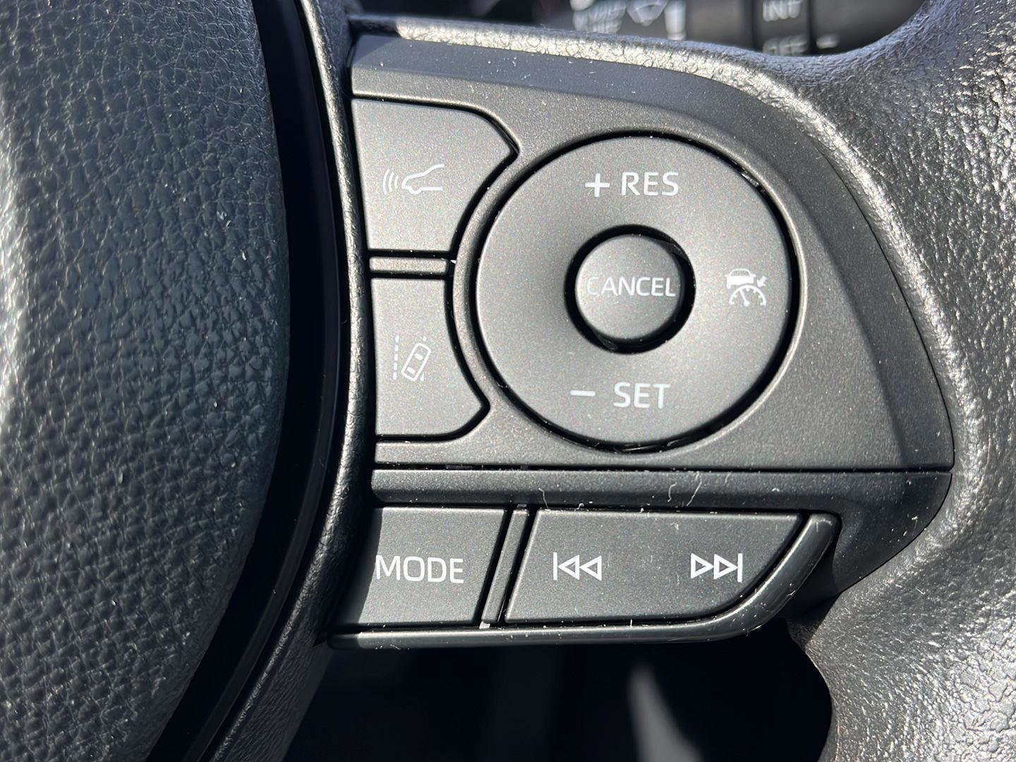 Used 2023 Toyota RAV4 XLE image 20