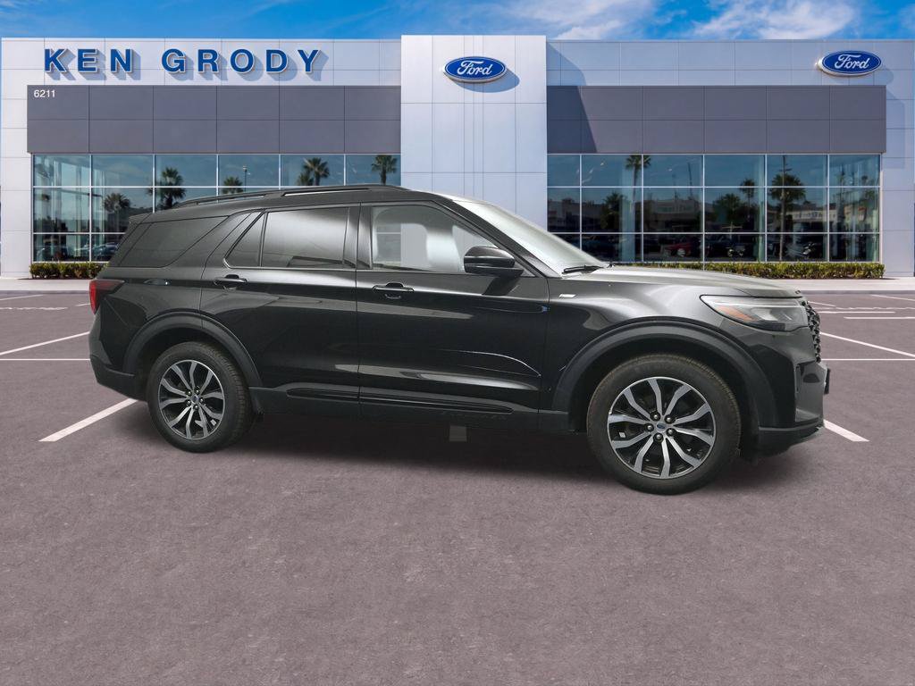 Certified 2026 Ford Explorer ST-Line AWD/4WD image 5