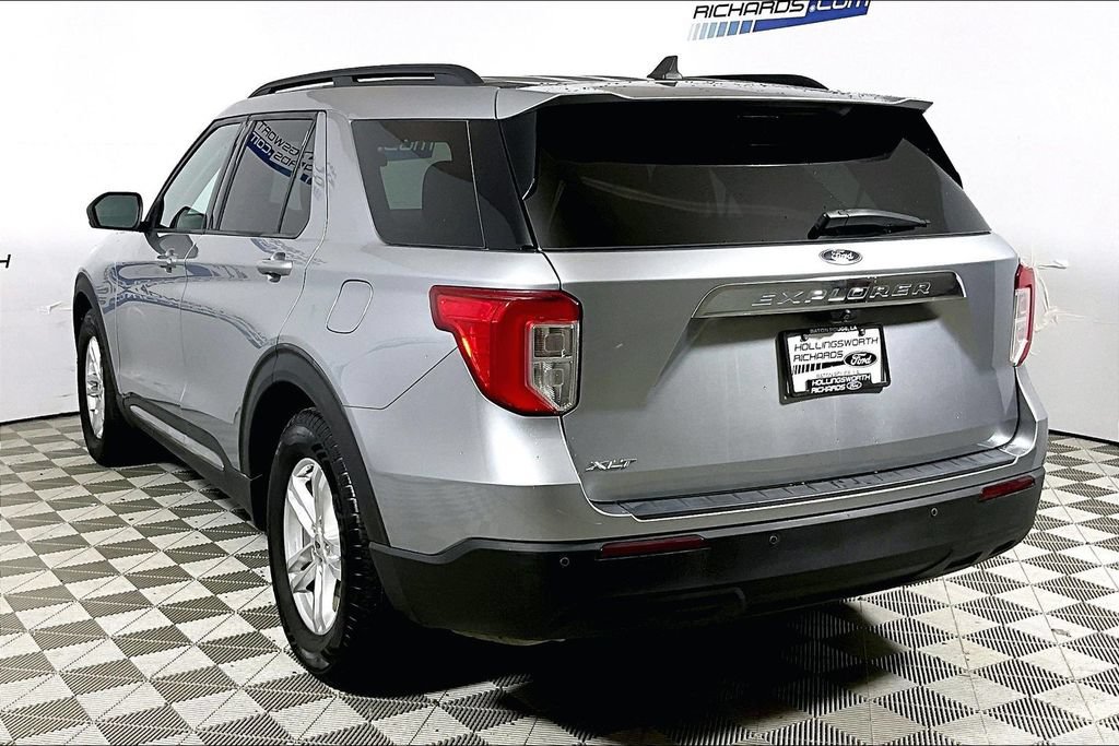 Certified 2021 Ford Explorer XLT RWD image 8