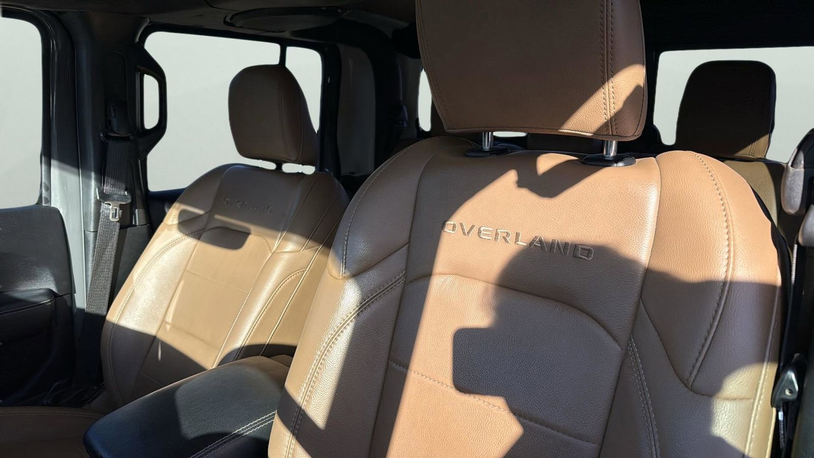 Used 2020 Jeep Gladiator Overland image 10