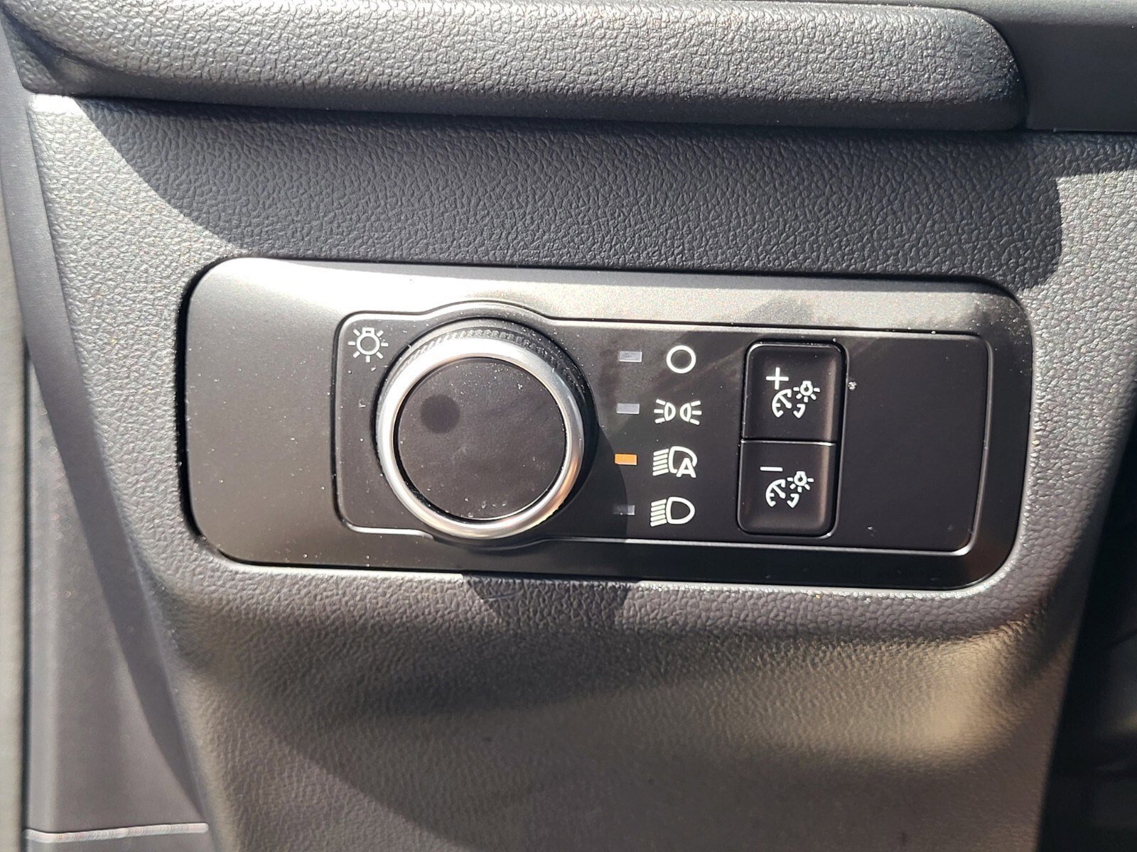 Certified 2025 Ford Escape ST-Line w/ Tech Pack #1 image 24