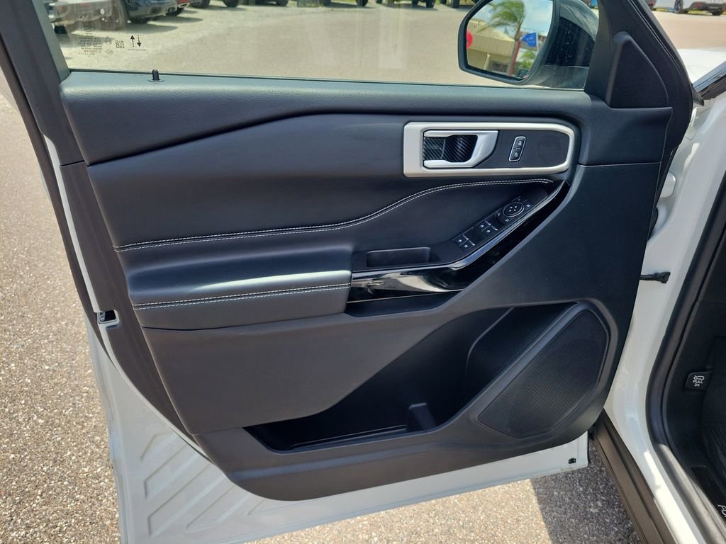 Certified 2022 Ford Explorer ST w/ ST Street Pack image 22