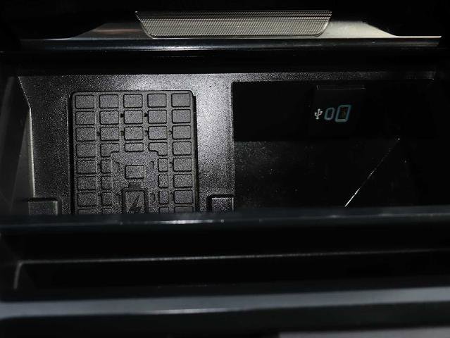 Certified 2024 Ford F350 Platinum image 34