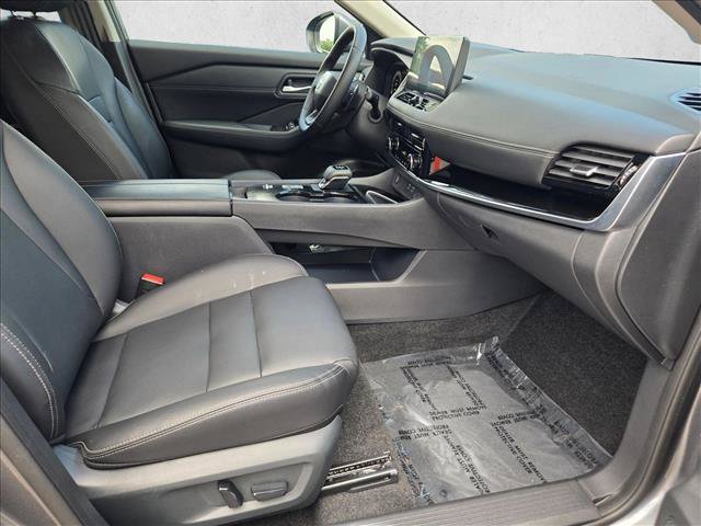 Used 2025 Nissan Rogue SL FWD image 19