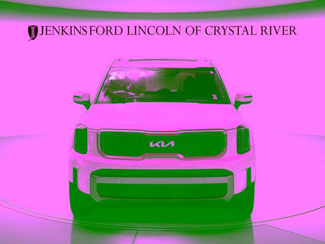 Used 2024 Kia Telluride EX w/ EX Captain's Chair Package FWD image 13