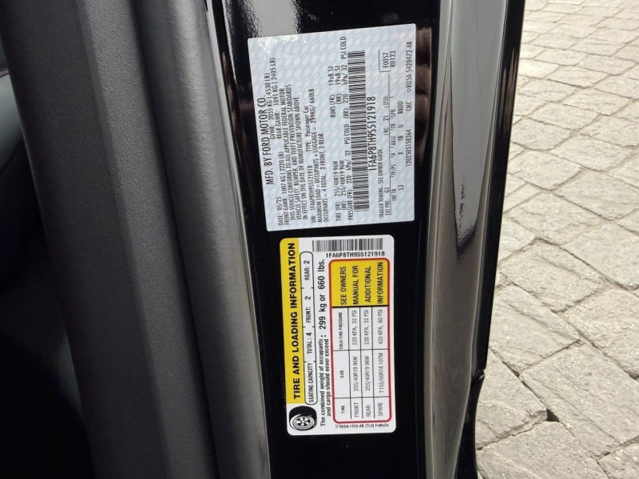 Certified 2025 Ford Mustang Premium image 20