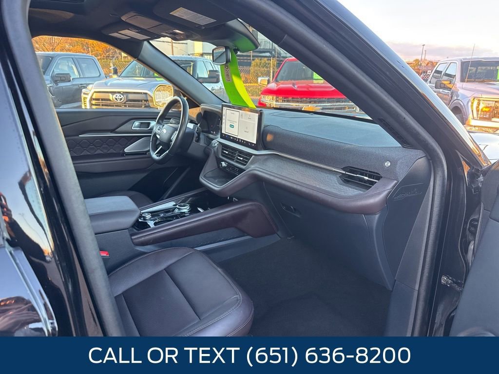 Certified 2025 Ford Explorer Platinum w/ Ultimate Package image 42