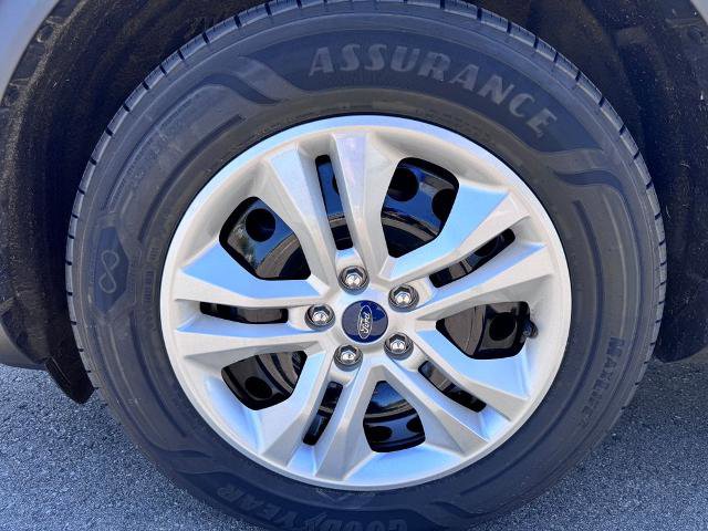 Certified 2022 Ford Escape S AWD/4WD image 9