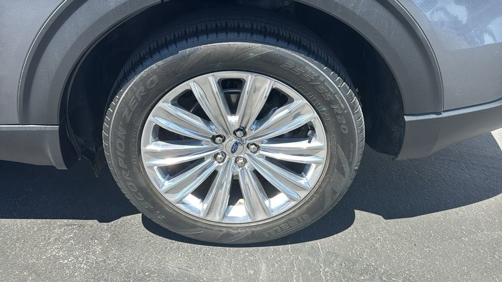 Certified 2023 Ford Explorer Limited w/ Limited Technology Package RWD image 8
